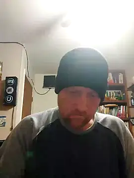 Snapshot of icebergXpress chatting on June 3, 5:54 am icebergXpress online show from June 3, 5:54 am