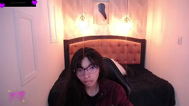 Snapshot of Allyshon_ chatting on July 2, 8:15 pm Allyshon online show from July 2, 8:15 pm