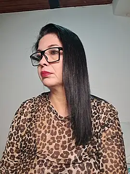 Snapshot of Scarlett_Valnyx chatting on June 27, 1:39 pm Scarlett Valnyx online show from June 27, 1:39 pm