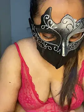 LioraWance online show from June 19, 1:48 pm