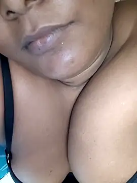 Snapshot of Yazhi_THUG_DeSi chatting on June 9, 4:46 am Yazhi THUG DeSi online show from June 9, 4:46 am