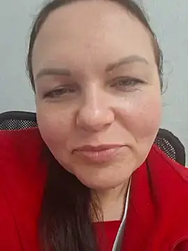Snapshot of Meri_a chatting on June 18, 6:57 am Meri a online show from June 18, 6:57 am