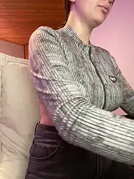 Snapshot of Angela_pink18 chatting on June 30, 6:42 pm Angela pink18 online show from June 30, 6:42 pm