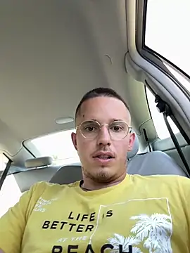 Gio232 online show from June 17, 2:18 pm