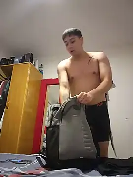 BodyGym18 online show from June 3, 3:42 am