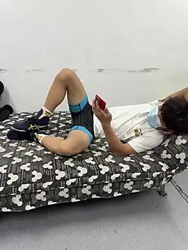 Mrwangjjkk online show from June 3, 2:44 pm