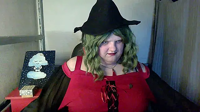 Freya Fellie online show from May 23, 10:30 am