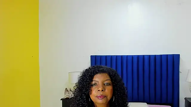 Snapshot of XtinaRave chatting on May 27, 7:00 pm XtinaRave online show from May 27, 7:00 pm