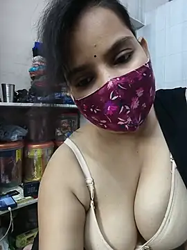 Snapshot of shalini_gupta05 chatting on July 12, 3:58 pm shalini gupta05 online show from July 12, 3:58 pm