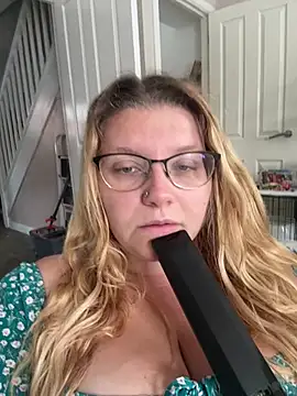 LucieLouBabe online show from July 1, 11:12 am