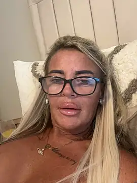 hotmilf66 online show from June 1, 6:53 pm