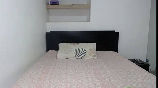 Valeria Santos  online show from July 4, 11:27 am