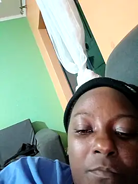 Snapshot of huneysweet chatting on May 21, 5:53 pm huneysweet online show from May 21, 5:53 pm