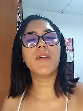 Snapshot of Maria_celesteFantasy chatting on May 21, 4:47 pm Maria celesteFantasy online show from May 21, 4:47 pm