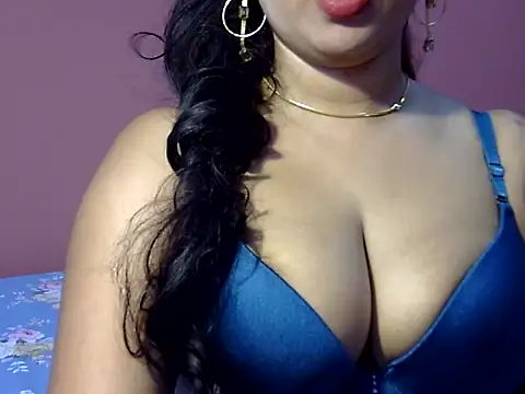 Snapshot of sexy_shala6 chatting on May 29, 5:38 am sexy shala6 online show from May 29, 5:38 am