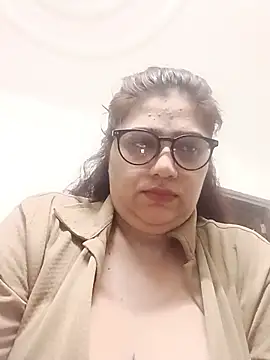 Snapshot of yourchahat27 chatting on July 5, 7:32 pm yourchahat27 online show from July 5, 7:32 pm