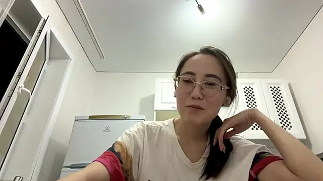 Snapshot of VickieTrudo chatting on June 28, 10:16 pm VickieTrudo online show from June 28, 10:16 pm