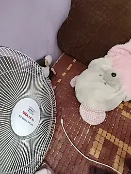 baby rose026 online show from July 8, 11:31 pm