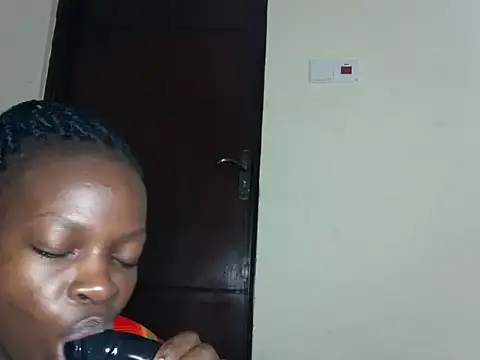 Snapshot of slim_sexy1 chatting on June 30, 1:34 pm slim sexy1 online show from June 30, 1:34 pm