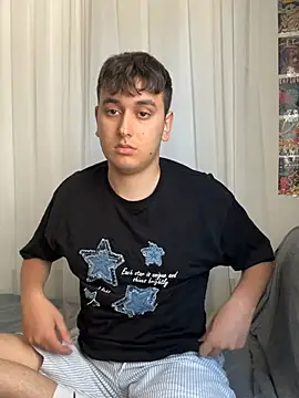 imjustaboyy1 online show from June 15, 11:12 am