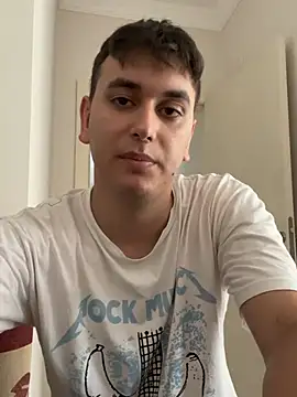 imjustaboyy1 online show from July 4, 12:33 pm