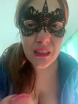 Snapshot of lulupiecitosamor chatting on June 12, 11:53 am lulupiecitosamor online show from June 12, 11:53 am
