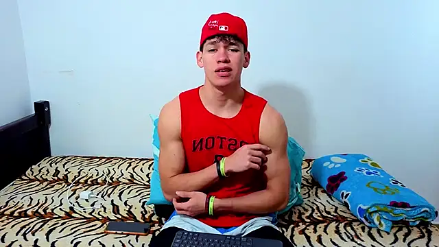 Luke Muscle online show from June 16, 1:25 pm
