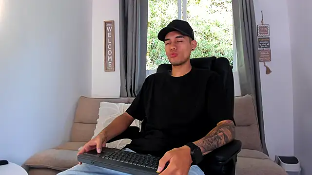 NickCopeer  online show from June 2, 12:29 pm