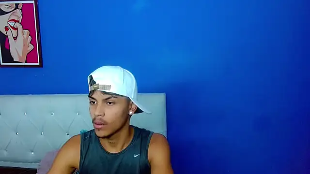 Snapshot of Angel_foxc13 chatting on June 10, 3:18 am Angel foxc13 online show from June 10, 3:18 am