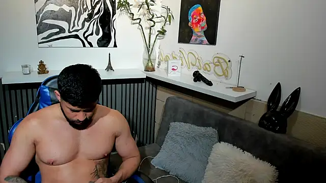 Snapshot of RikyAaron chatting on June 18, 5:17 pm RikyAaron online show from June 18, 5:17 pm