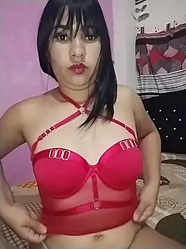 Snapshot of karin_daniela chatting on May 24, 3:44 am karin daniela online show from May 24, 3:44 am