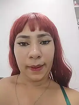 Snapshot of karin_daniela chatting on August 7, 6:37 am karin daniela online show from August 7, 6:37 am
