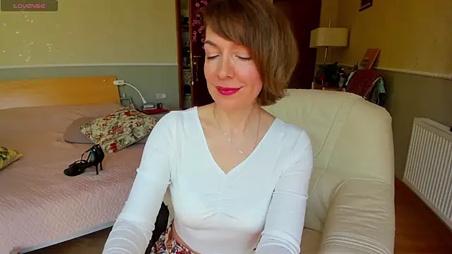 SummerLiza online show from May 25, 1:28 pm
