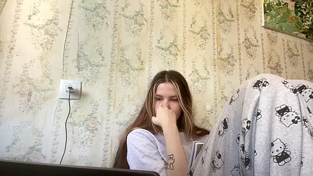 SusanaLeichty online show from June 30, 8:37 am