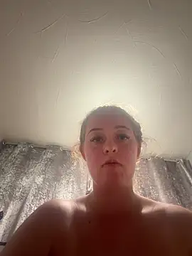 Snapshot of Miss_brunettexx chatting on May 23, 10:36 pm Miss brunettexx online show from May 23, 10:36 pm