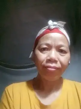 Elfledaa online show from June 15, 7:49 pm