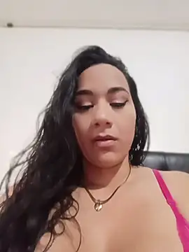 Snapshot of alessiavixen1 chatting on June 10, 12:37 pm alessiavixen1 online show from June 10, 12:37 pm