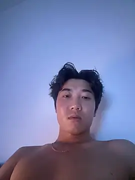 YourBadboy718 online show from June 20, 6:00 pm