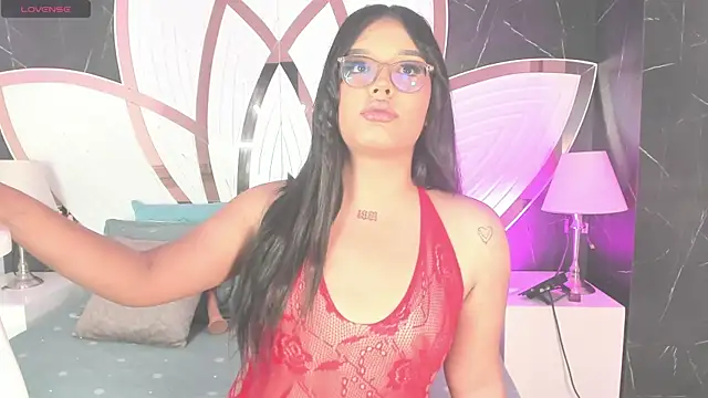 Snapshot of _katty_grey_ chatting on July 9, 8:24 pm katty grey online show from July 9, 8:24 pm