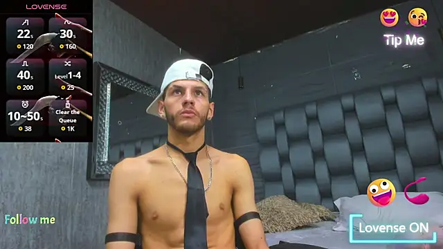 CHRIS GREY online show from July 17, 1:29 pm