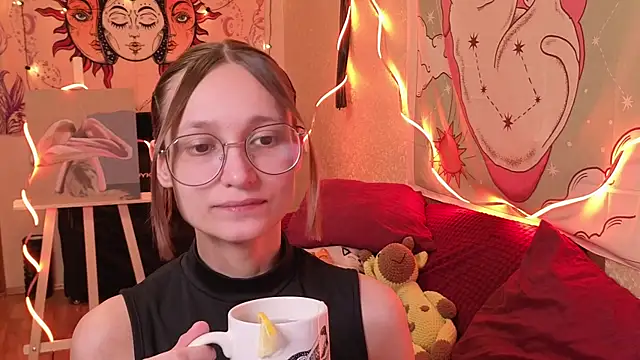 Snapshot of stella_naughty chatting on June 29, 7:25 pm stella naughty online show from June 29, 7:25 pm