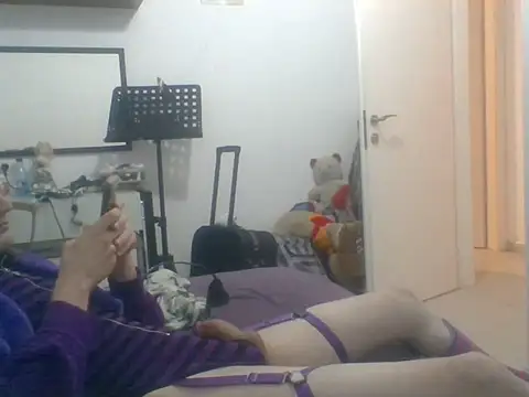 Snapshot of fariyprince chatting on June 16, 10:34 pm fariyprince online show from June 16, 10:34 pm