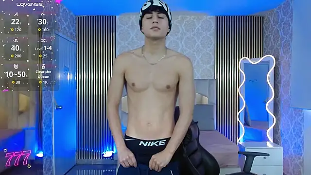 Kyler tay online show from July 9, 11:58 am