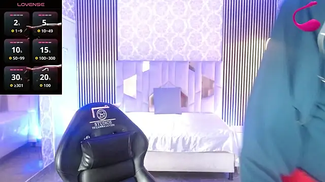 Kyler tay online show from July 12, 11:56 am