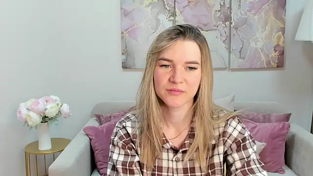 RoxyReignn online show from June 25, 9:41 pm