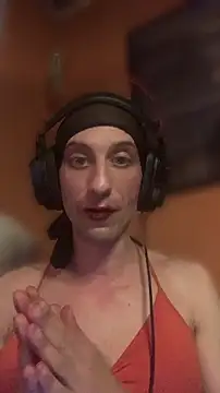 Snapshot of Nastuha chatting on June 23, 1:14 am Nastuha online show from June 23, 1:14 am