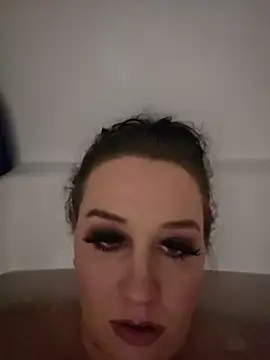 CreamVixen online show from June 1, 2:35 am