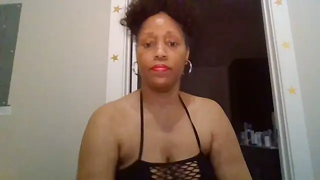 MsDeeLive online show from May 30, 4:42 am