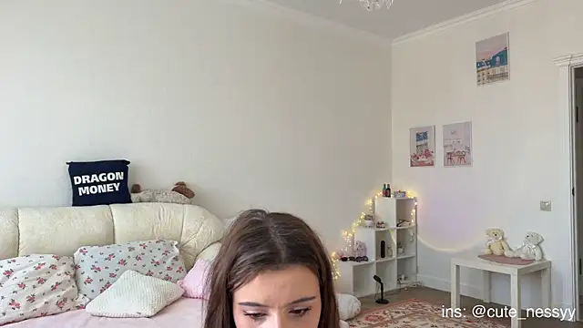 CuteNessy online show from June 4, 9:37 am