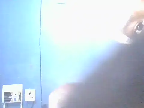 Petite-divaa online show from May 31, 5:53 pm